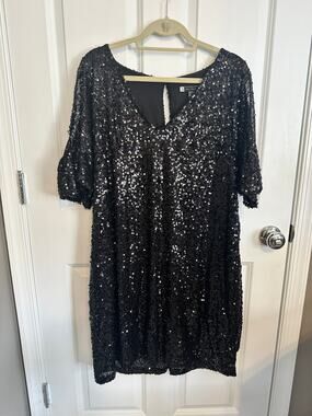 JS Boutique Short-Sleeved Plus Size Sequin Cold Shoulder Dress 20 W